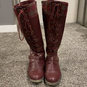Tall wide calf lace up boots sz10